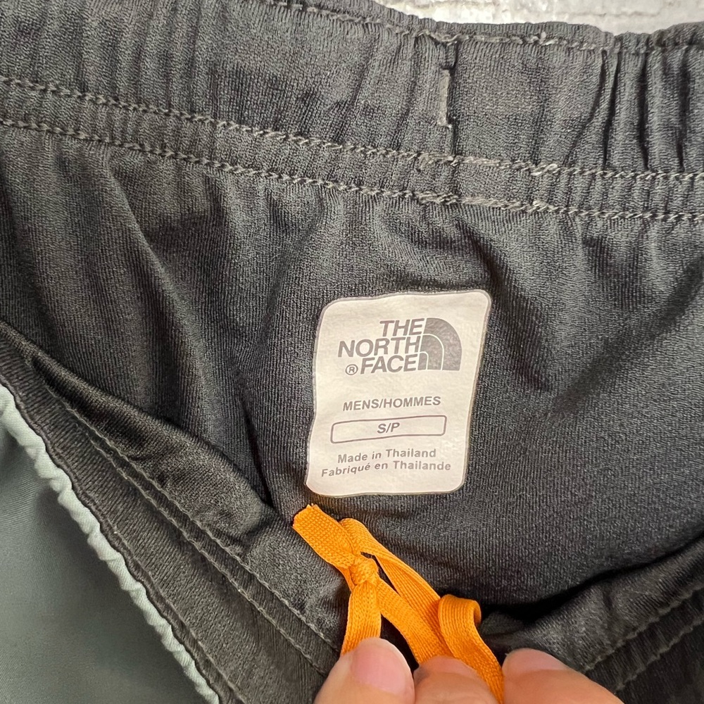 The north face men’s shorts size small athletic - Picture 4 of 8